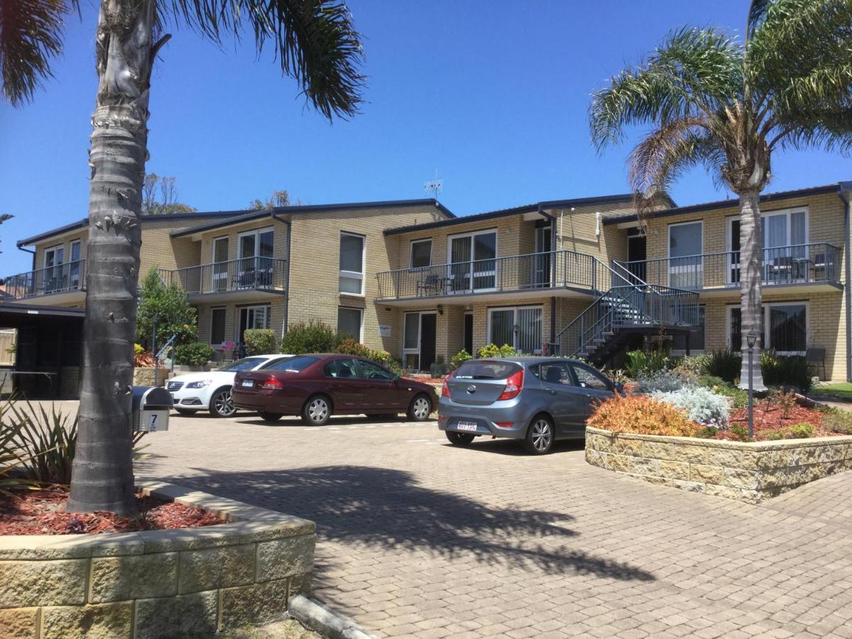 Calendo Apartments Merimbula Luaran gambar